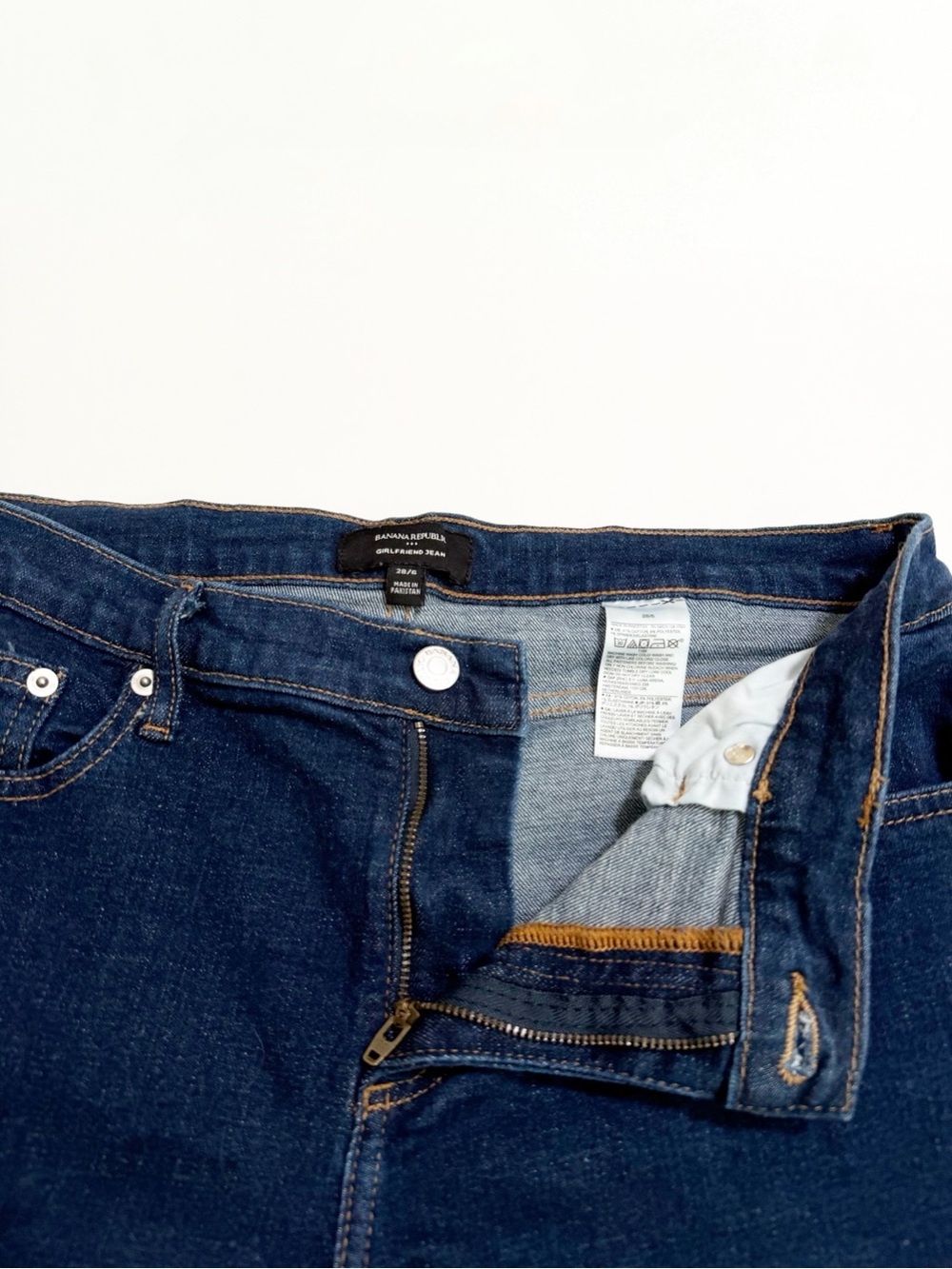 Banana Republic Girlfriend Jeans Dark Wash 6/28 - Picture 5 of 9